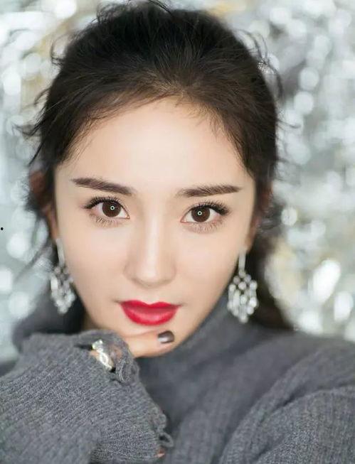 娱乐圈吃瓜明星杨幂,娱乐圈的瓜田女王,揭秘她的星途与绯闻